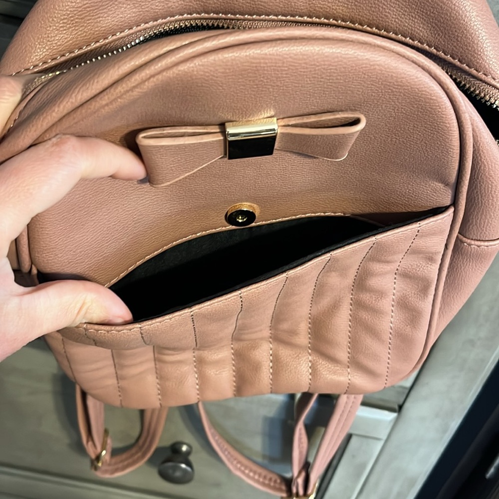 Mini backpack EUC - Picture 2 of 3